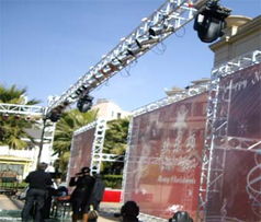 電腦燈在昆明捷皓會議會展服務中的專業應用